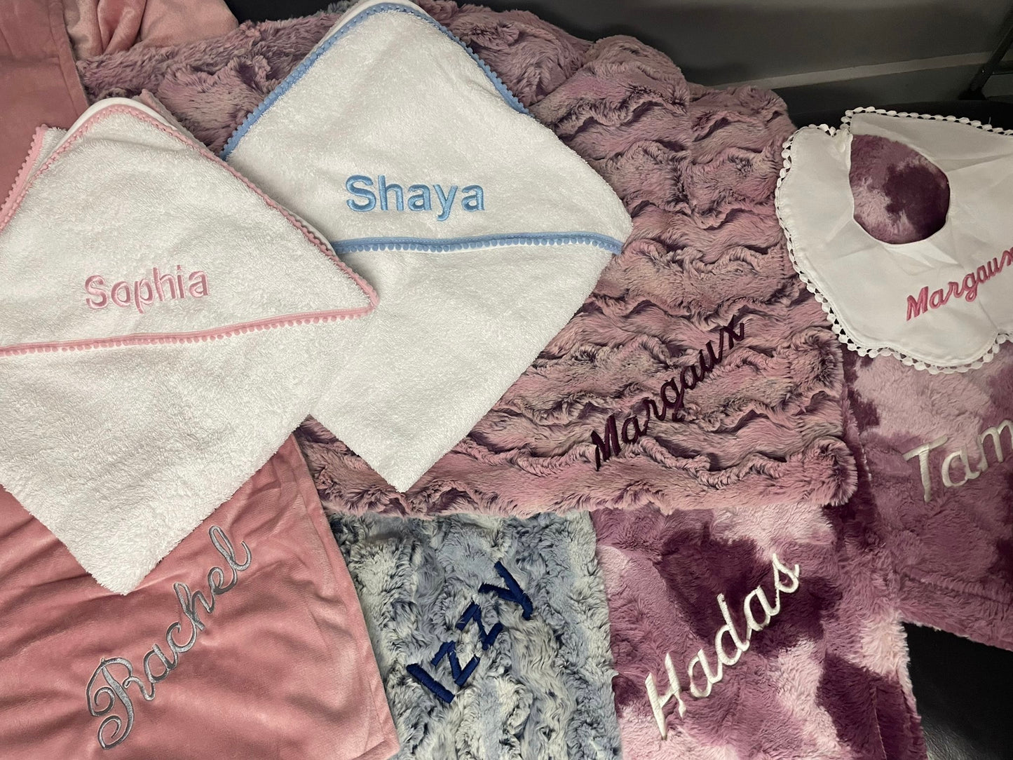 Scalloped Bib (with embroidery)