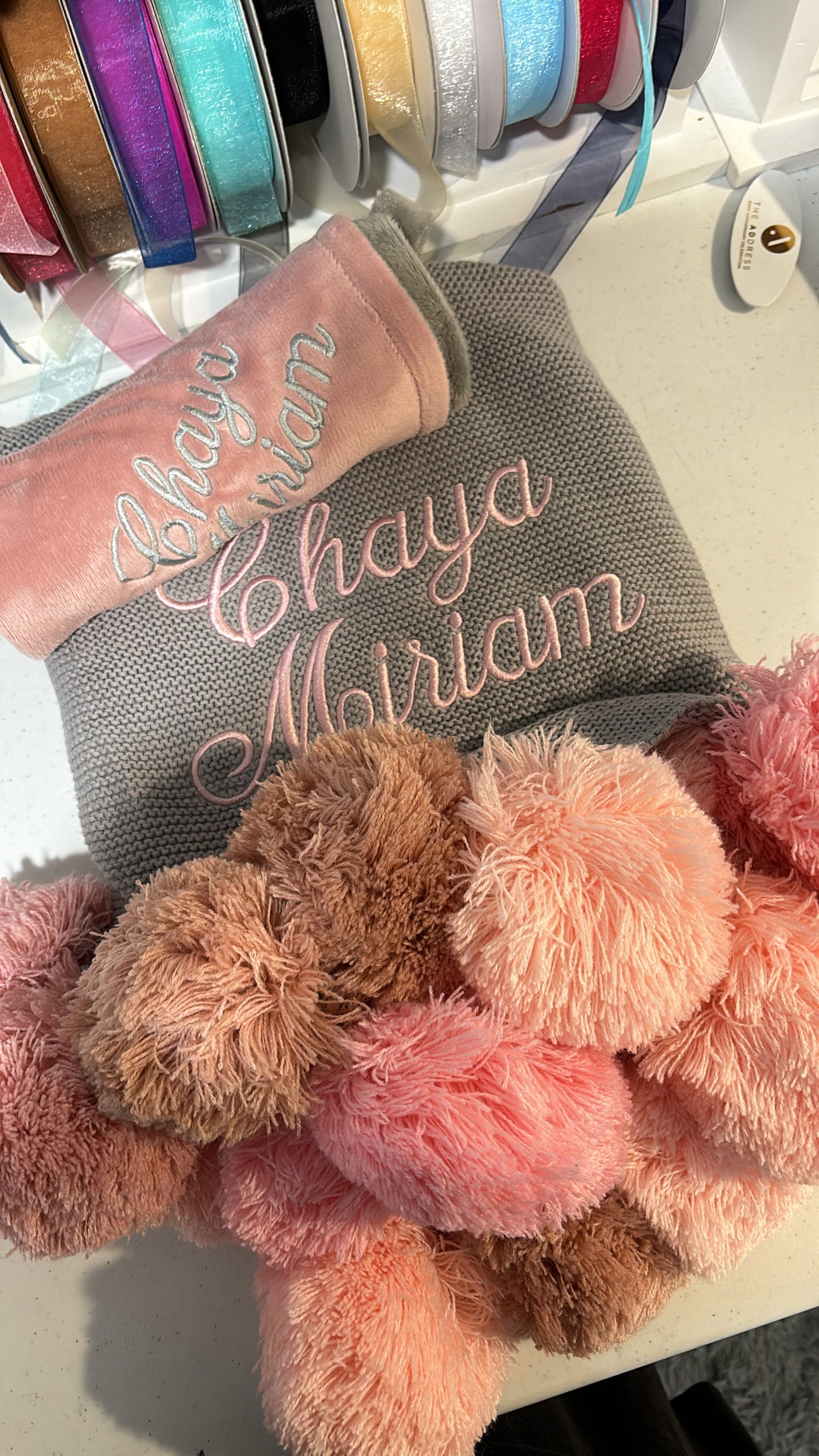Pink Ombre Pompom Blanket