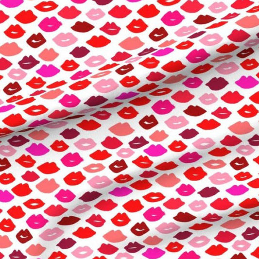 Kisses Printed Swaddle