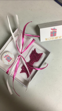 Load image into Gallery viewer, Glitter Bow Hospital Hat - The Gifted Baby NY