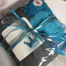 Load image into Gallery viewer, Blue Ombré Pompom Blanket - The Gifted Baby NY