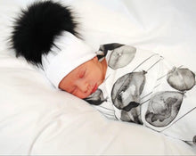 Load image into Gallery viewer, Black Balloon Swaddle - The Gifted Baby NY